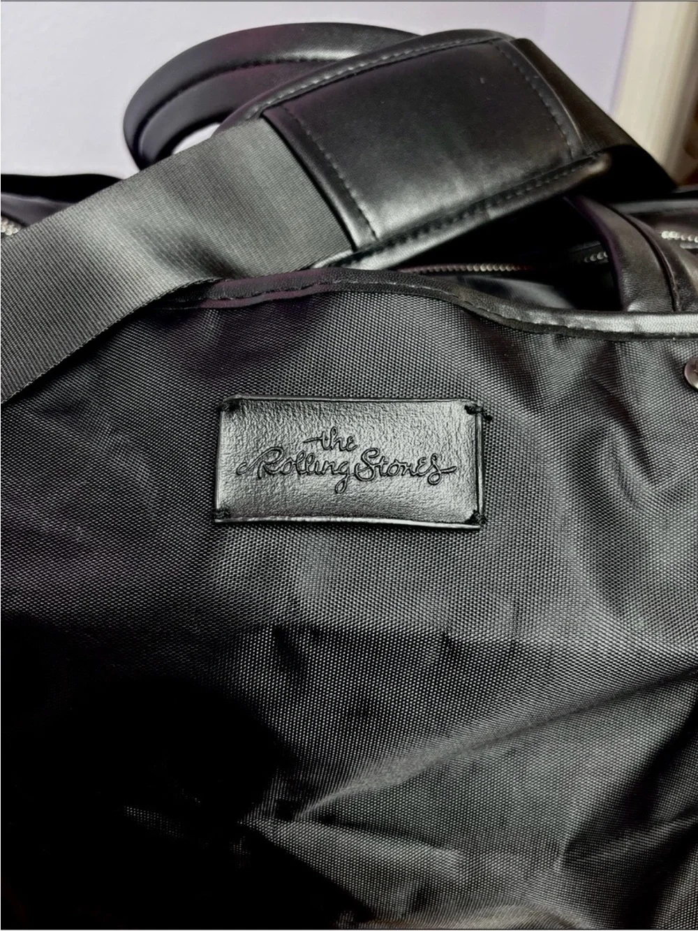 Swag Bag the Rolling Stones Memorabilia  Black Logo Nylon Duffel Adjust Strap